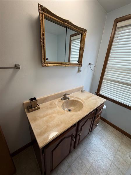 Building Photo - 120 S Washington St