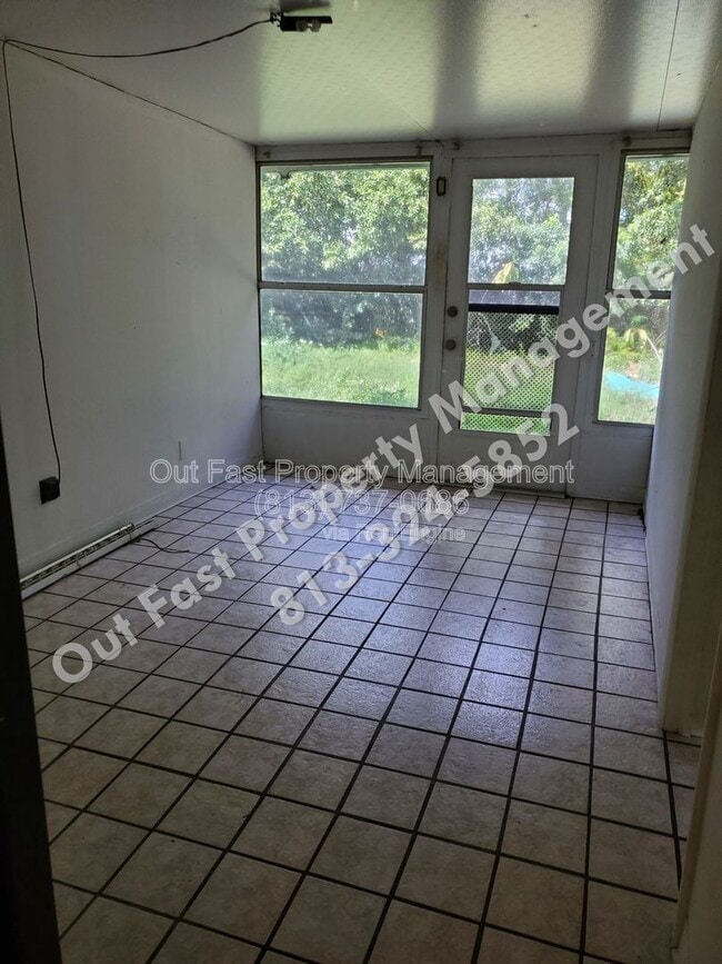 Building Photo - 4811 Drift Tide Dr