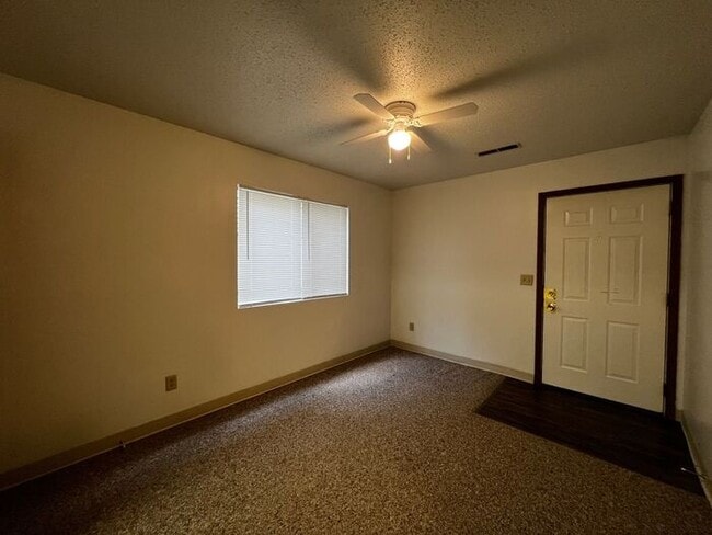 Building Photo - $1,175 | 3 Bedroom, 1 Bathroom Apartment | No Pets | Available for August 1st, 2026 Move In!