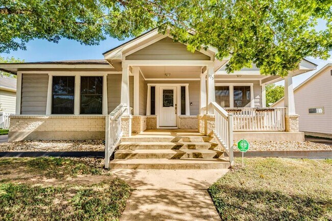 Building Photo - 175 Wetzel