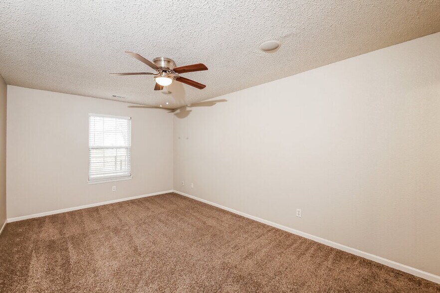 Building Photo - 1495 Egret Ln