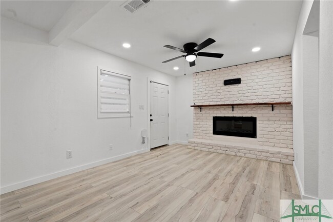 Building Photo - 403 Patton Rd