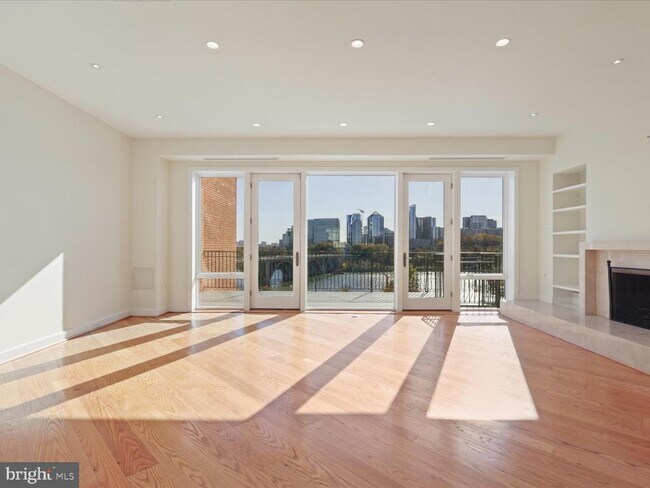 Building Photo - 3604 Prospect St NW