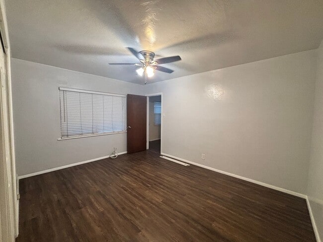 Building Photo - SPACIOUS & CLEAN HOUSE! OFF 5th & K St: Upgraded 3BR 1BA w/Large yard & 2 car garage!