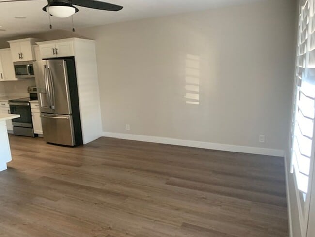Building Photo - SUNLAND VILLAGE EASG CONDO OVER 55