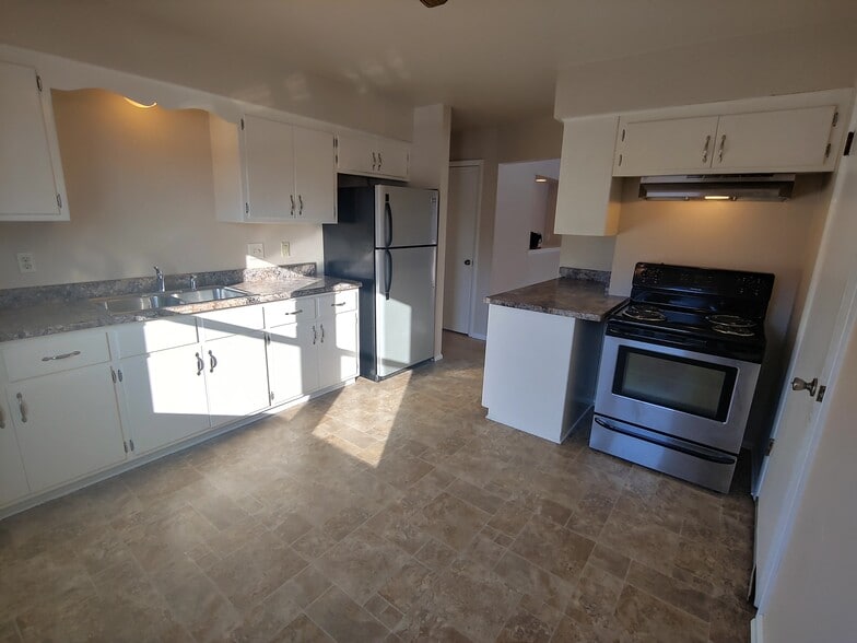 Kitchen - N70W5780 Bridge Rd