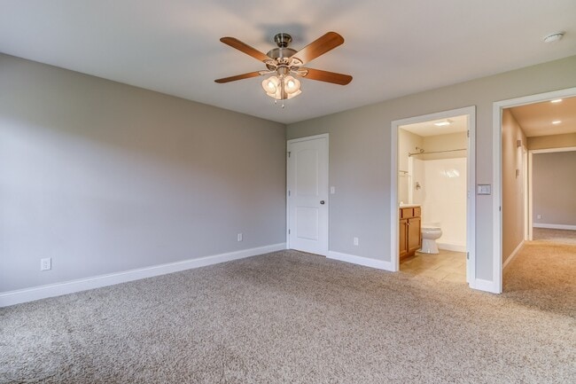 Building Photo - 2909 Cindy Ln