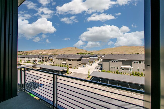 Building Photo - 4340 E Haystack St