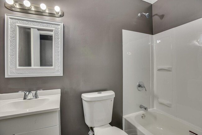 Building Photo - 3607 Massiot Dr