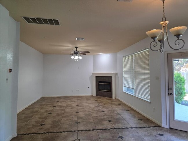 Building Photo - 1826 Paradise Ridge Dr