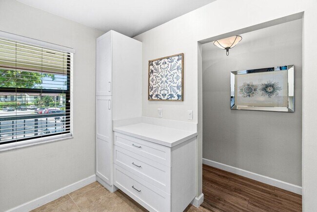 Building Photo - 22148 Palms Way