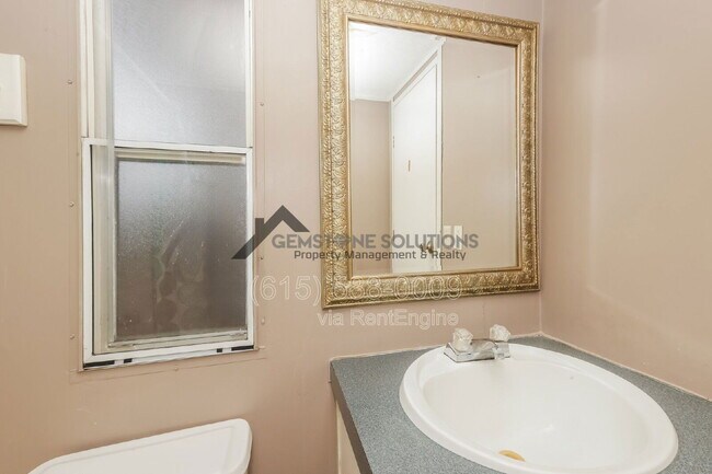 Building Photo - 5576 Hargrove Rd