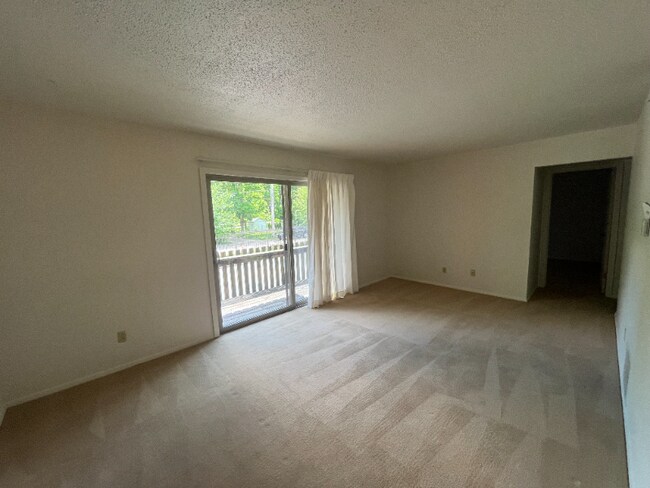 Building Photo - 104 Clinkscales Rd