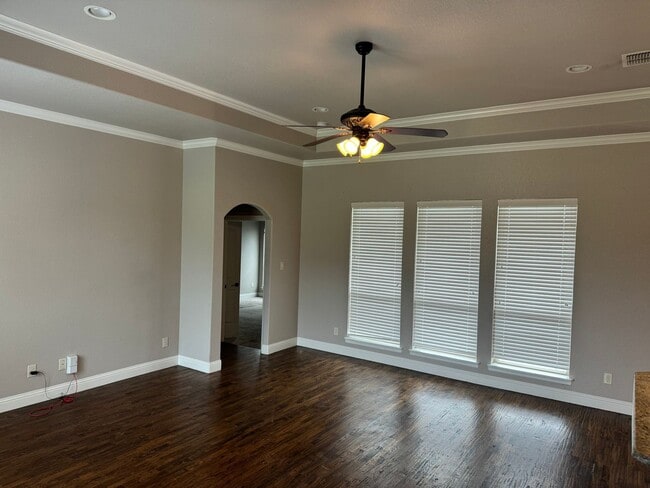 Building Photo - 105 Sandstone Ln