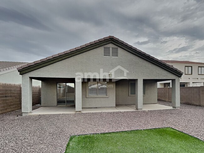 Building Photo - 10913 W Minnezona Ave