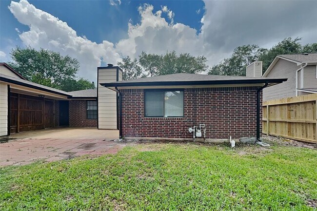 Building Photo - 11606 Easterling Dr