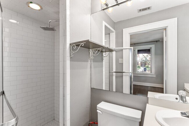 Building Photo - Fort Worth Gem Just Two Doors from TCU