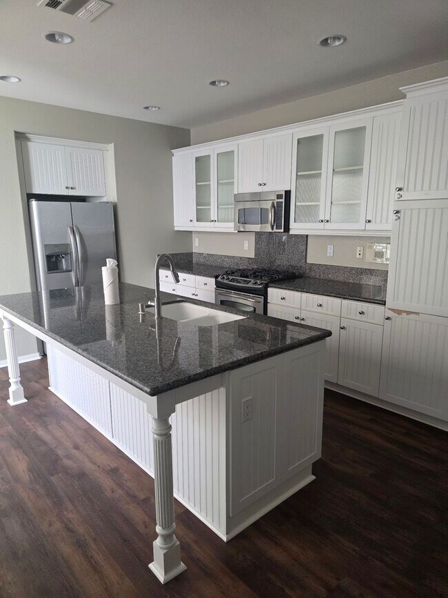 Building Photo - Beautiful Harveston Home with 4 Bedrooms plus Third Floor Loft