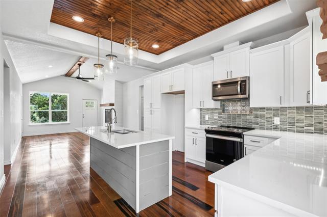 Building Photo - 5718 Barkridge Dr
