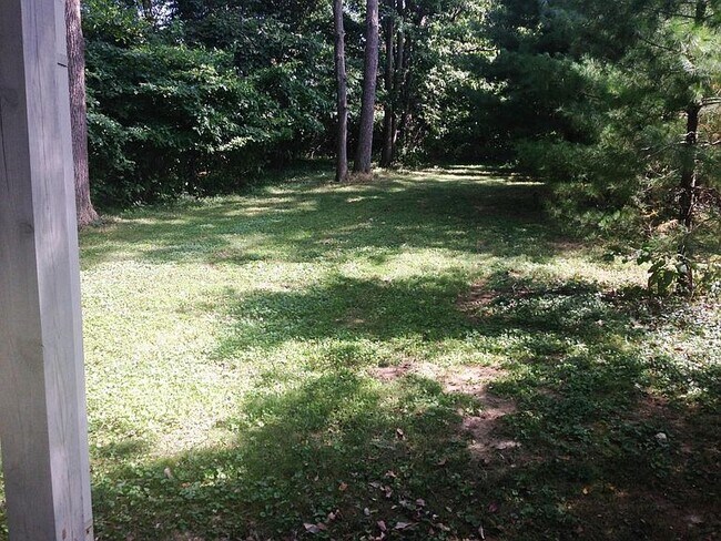 Building Photo - 805 E Sherwood Hills Dr