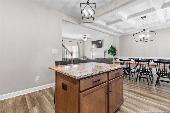 Building Photo - 101 E 6th Ave