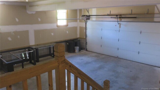 Building Photo - 128 Great Glen