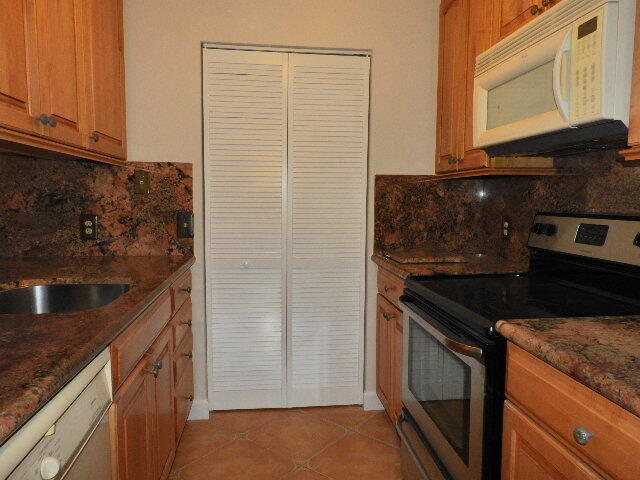 Building Photo - 22378 Pineapple Walk Dr