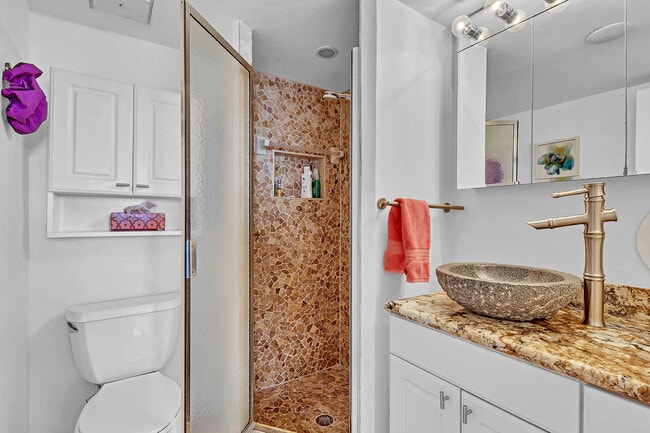 Building Photo - 1421 S Ocean Blvd