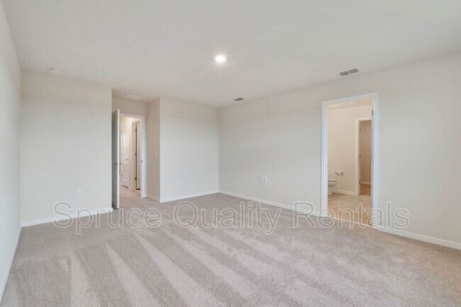 Building Photo - 7726 Syracuse Dr