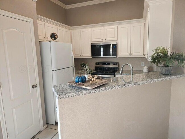 Building Photo - 1918 75th St