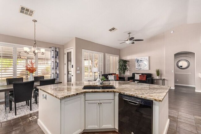 Building Photo - 3-bedroom plus bonus room with 3-car garag...