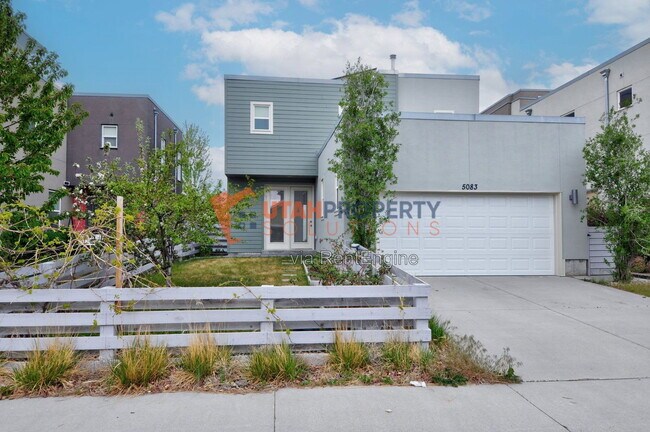 Building Photo - 5083 Digory Dr