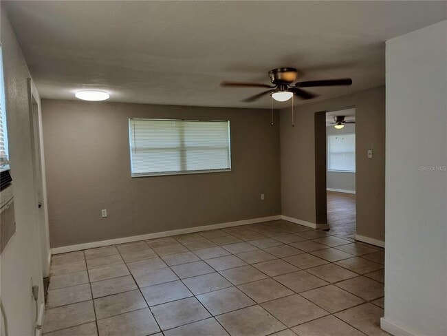 Building Photo - 3635 State Rd 60