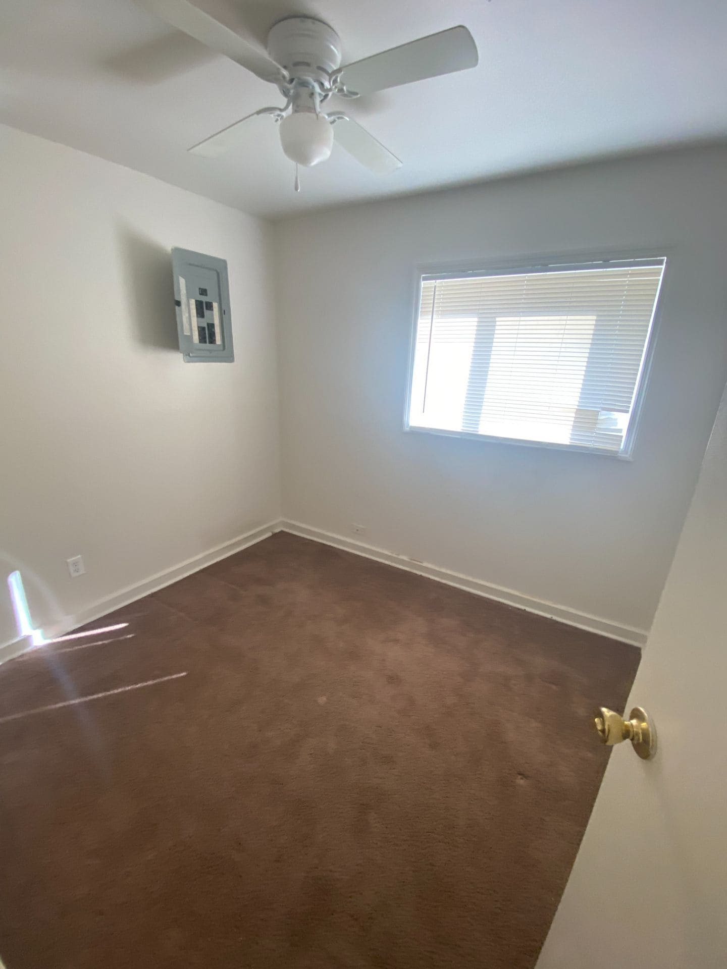 Building Photo - 5821 Stieren Dr