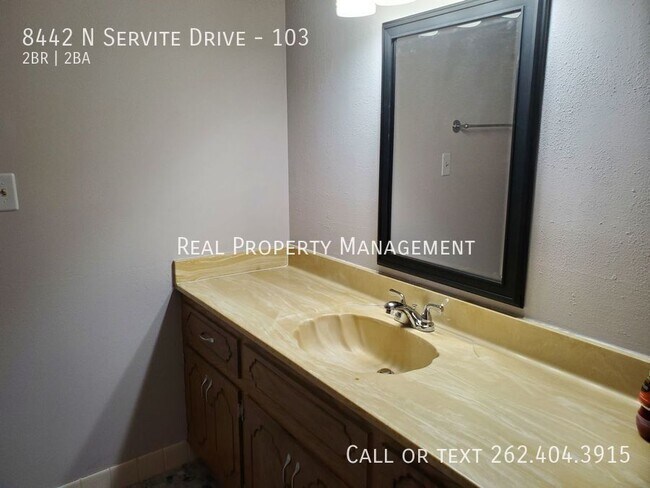 Building Photo - 8442 N Servite Dr