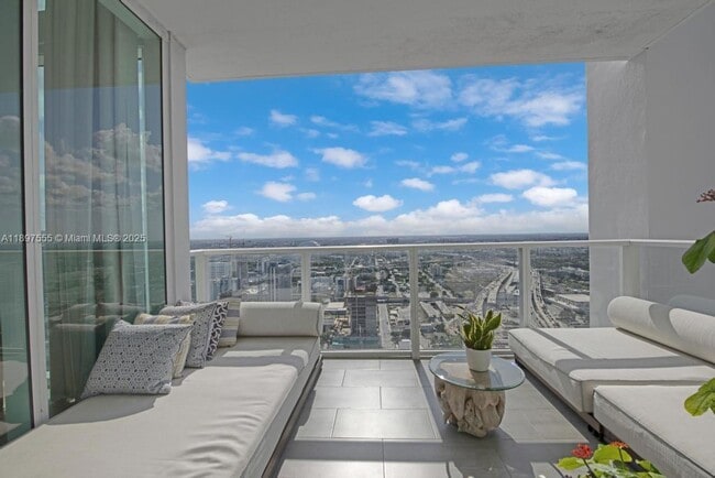 Building Photo - 1040 Biscayne Blvd