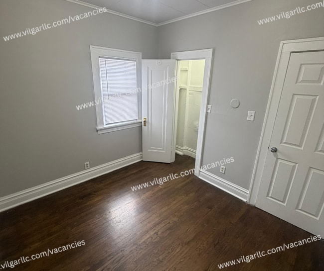 Building Photo - FOR RENT — SPACIOUS 3 BED / 1 BATH HOME