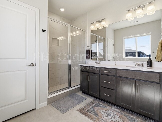 Building Photo - 3424 N Grand Baker Ct