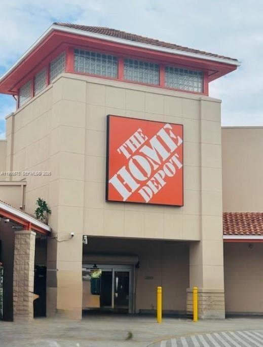 Building Photo - 2020 NE 135th St