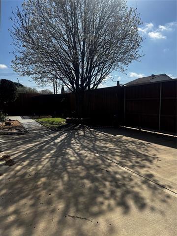 Building Photo - 2132 Wheaton Dr