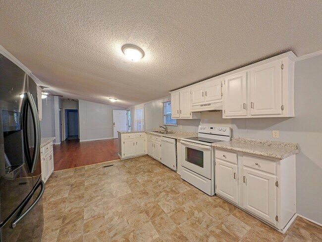 Building Photo - 1340 Meadowland Dr