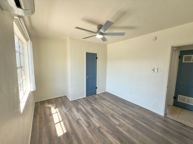 Building Photo - Two Bedroom w/ A/C, Yard and Carport