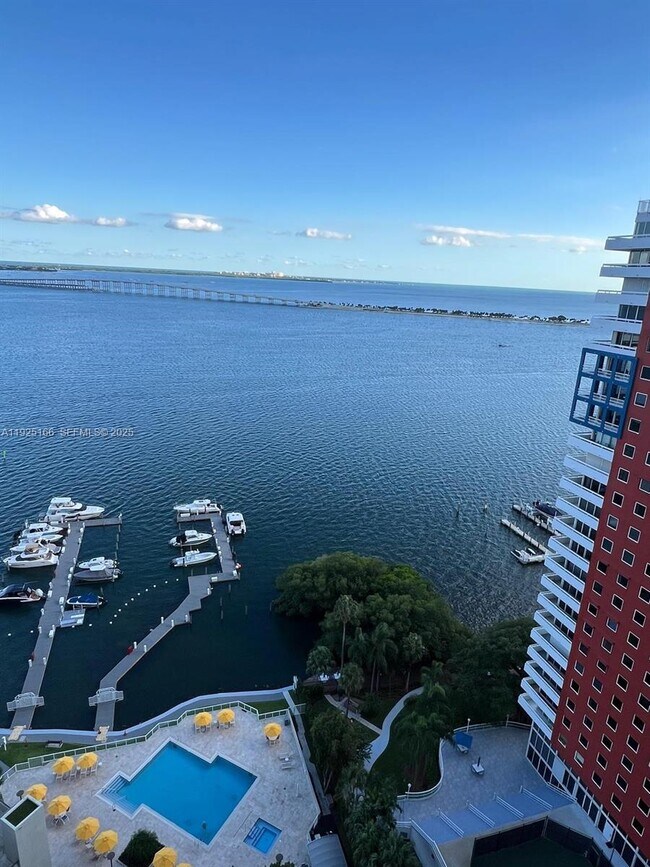 Building Photo - 1581 Brickell Ave