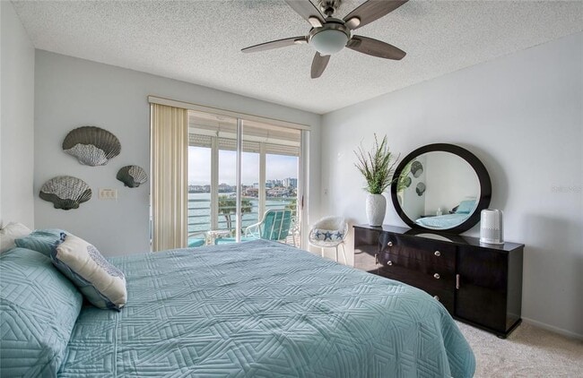 Building Photo - 8040 Sailboat Key Blvd S