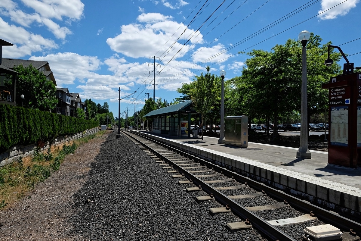 Building Photo - 618 NE Garswood Ln