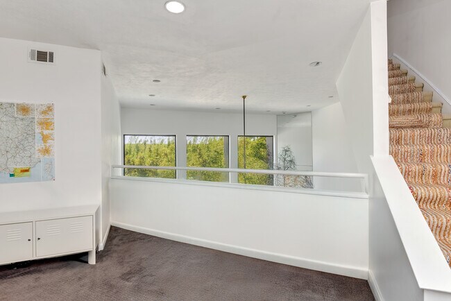 Building Photo - 4809 Neyrey Dr