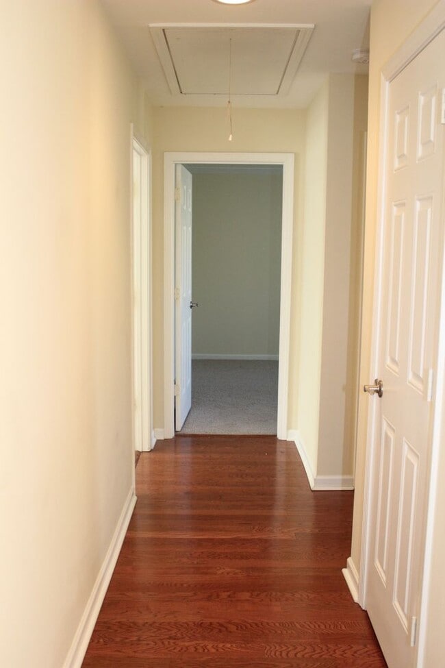 Building Photo - Wellstone Townhouse