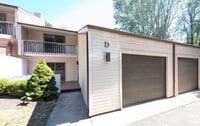 Building Photo - 17554 Parkwood Dr
