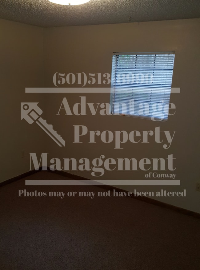 Building Photo - 603 5th Ave