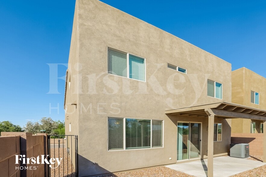 Building Photo - 200 Imperial Ct